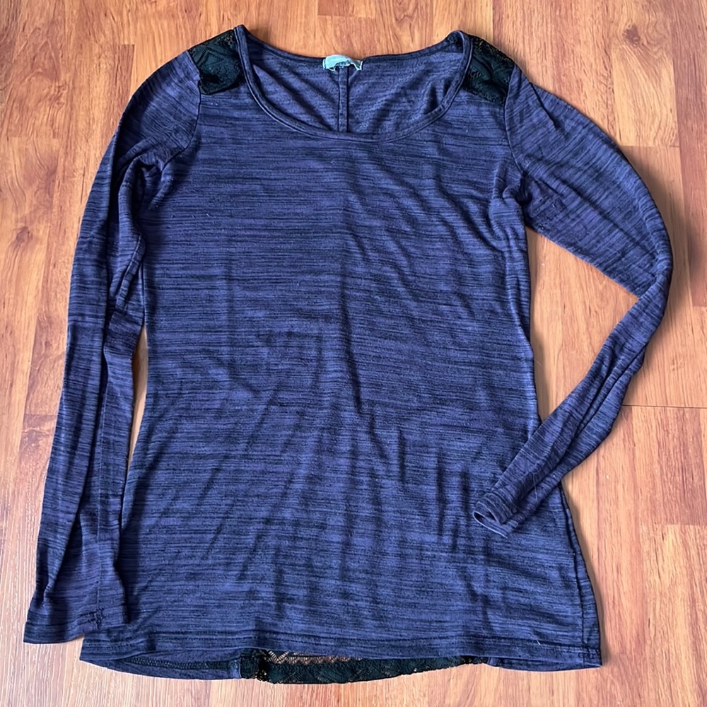 Longe sleeve top